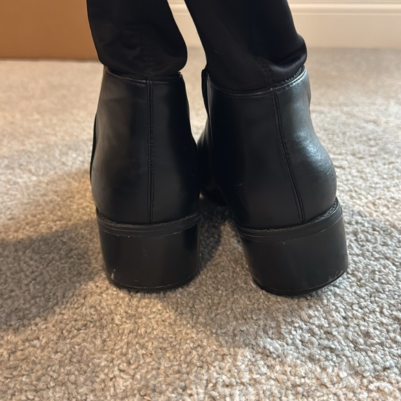 Kelly and Katie Black size 9 Knee High Boots - Picture 5 of 6